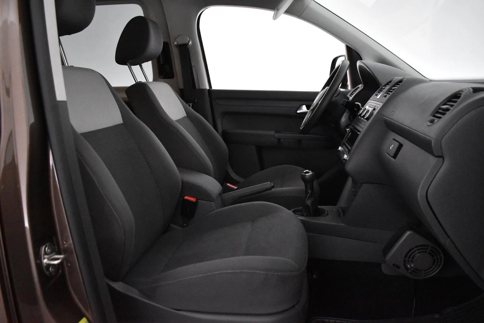 Car Image - 5zVzPjK4uSwE8VeaazG0xg