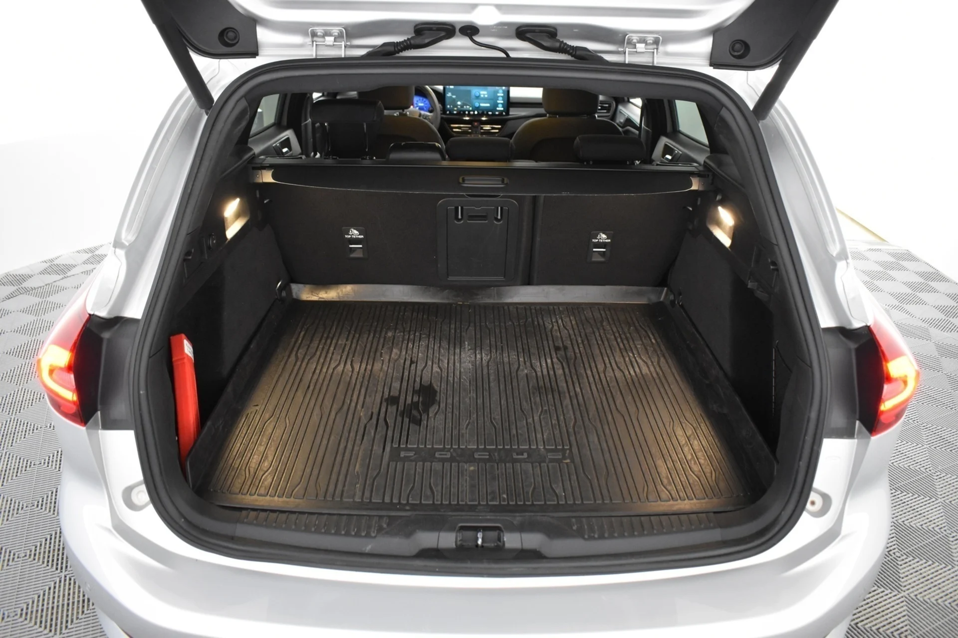 Car Image - lystnPHHk4tAJK4A3CfU3