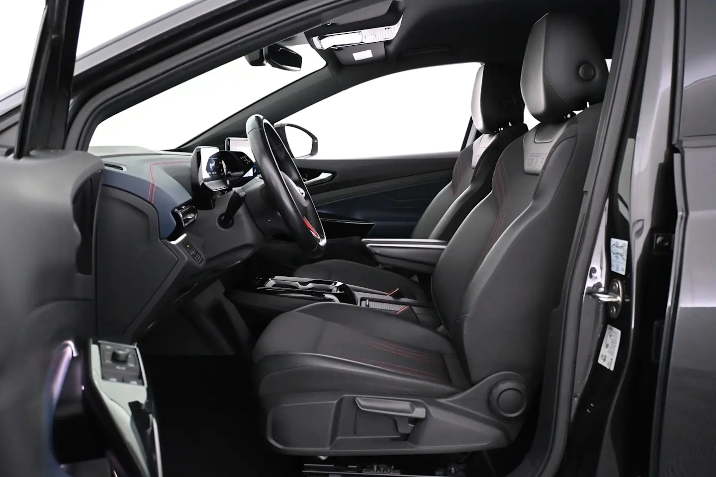 Car Image - 1V9bdqdoUmF9FiC5Aup7Av