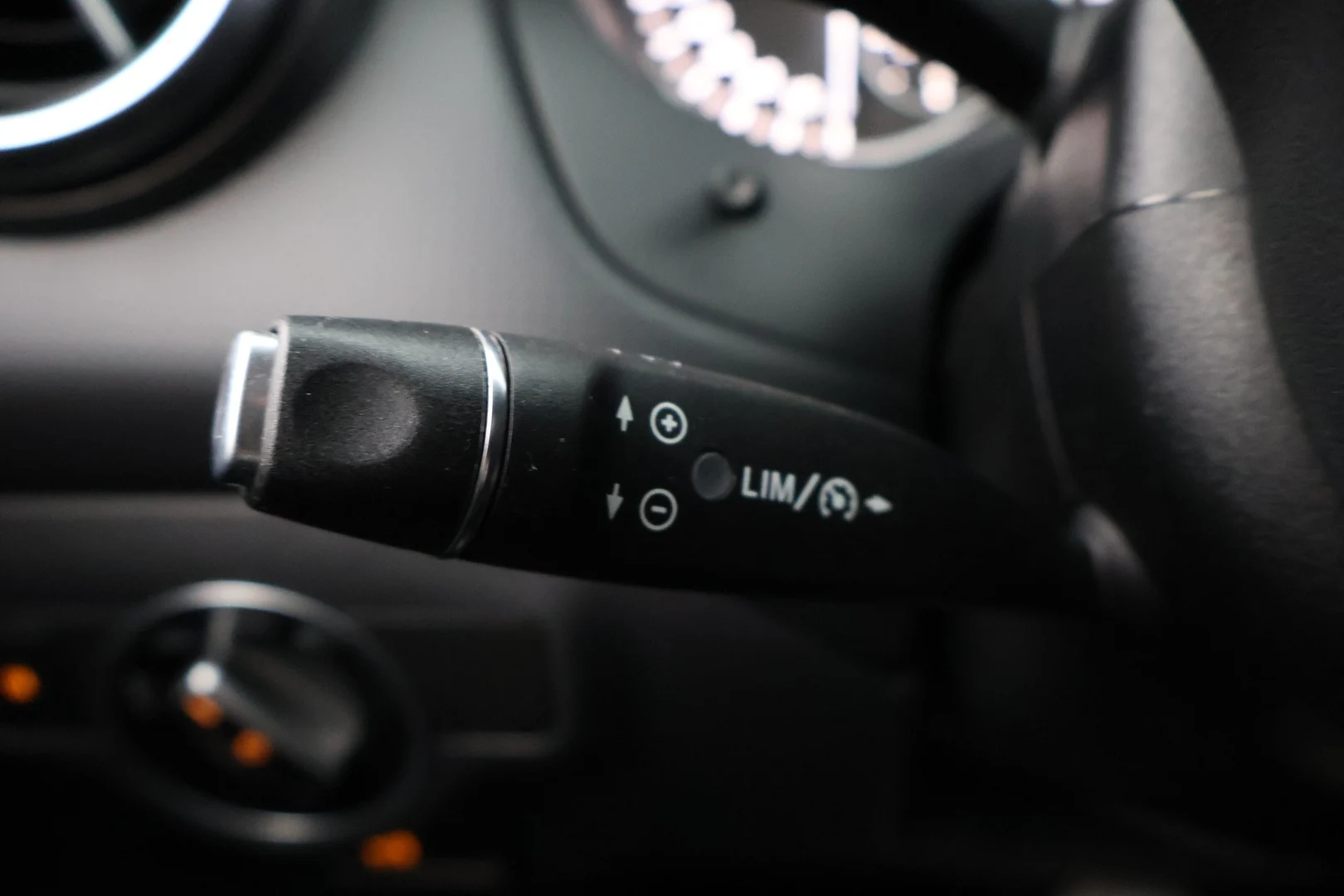 Car Image - NwdkS7nVoejZl2zRzR5cs