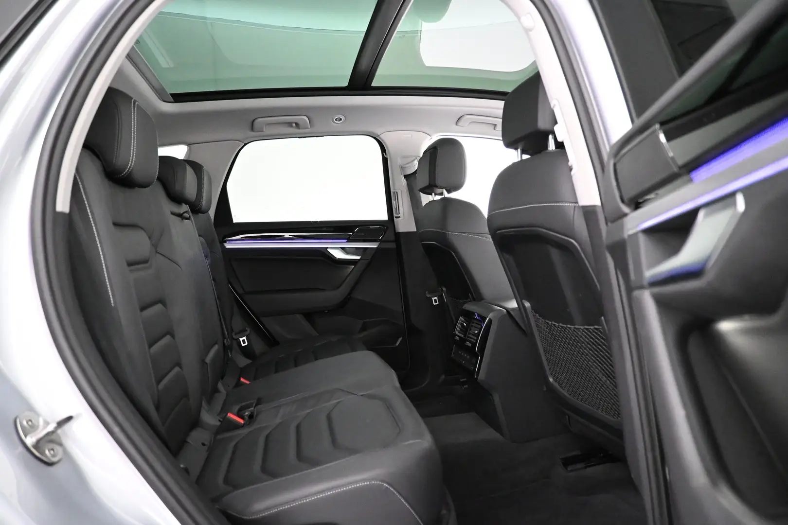 Car Image - PG3jZk6VRWkdzr5Cvq8AX