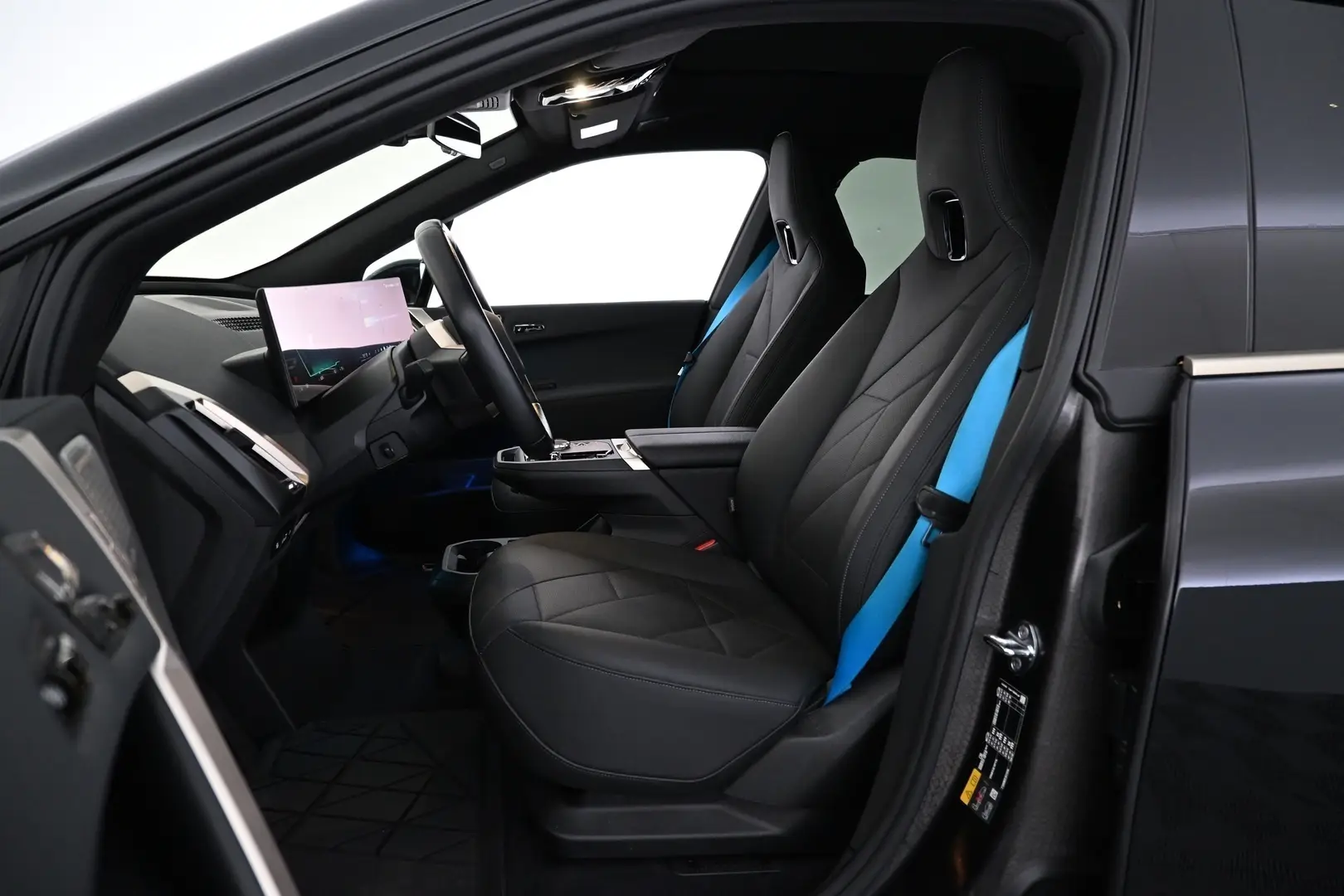 Car Image - 4abqGdMRsVcAjWln3XlB3M