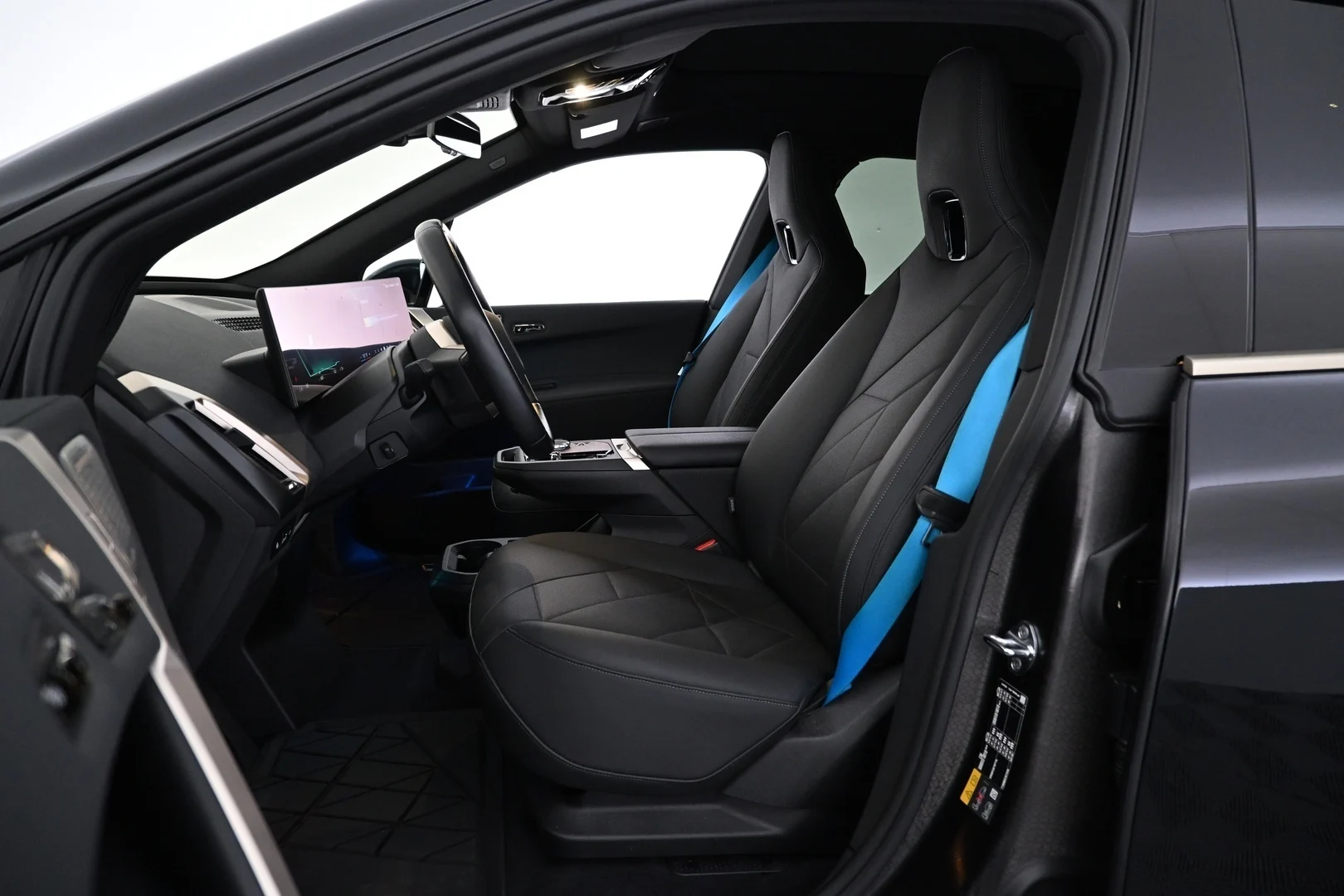 Car Image - 4abqGdMRsVcAjWln3XlB3M