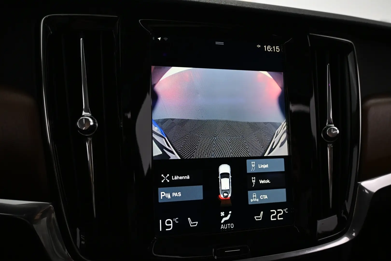 Car Image - 2k5BfeE3dt11duGQhQEwHJ