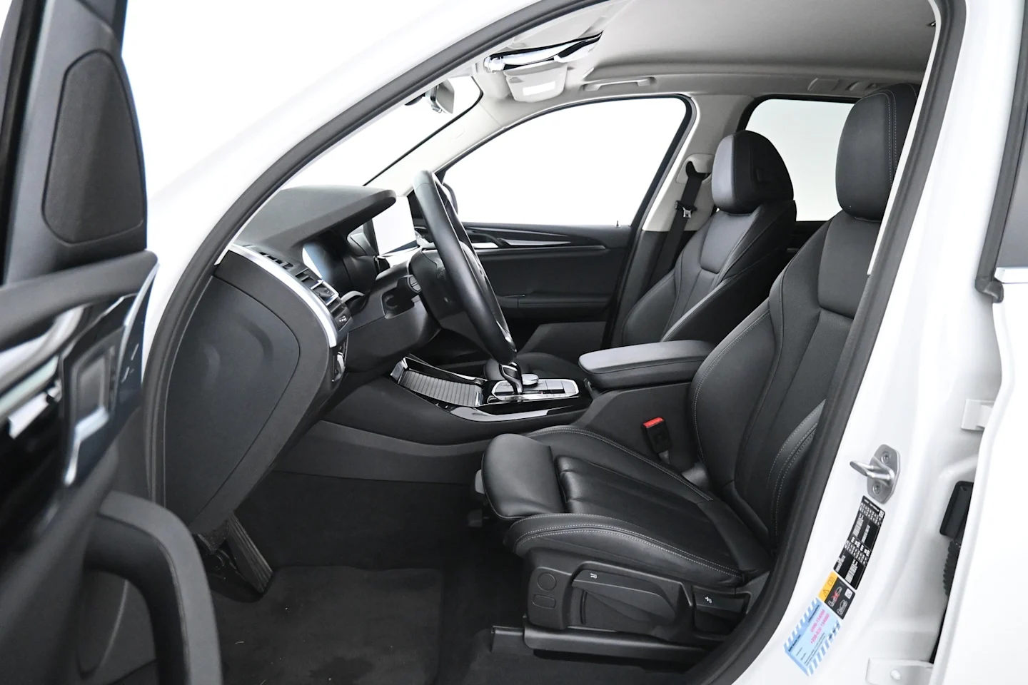 Car Image - 2LRrHMYCHQPuyW3PVj8lou