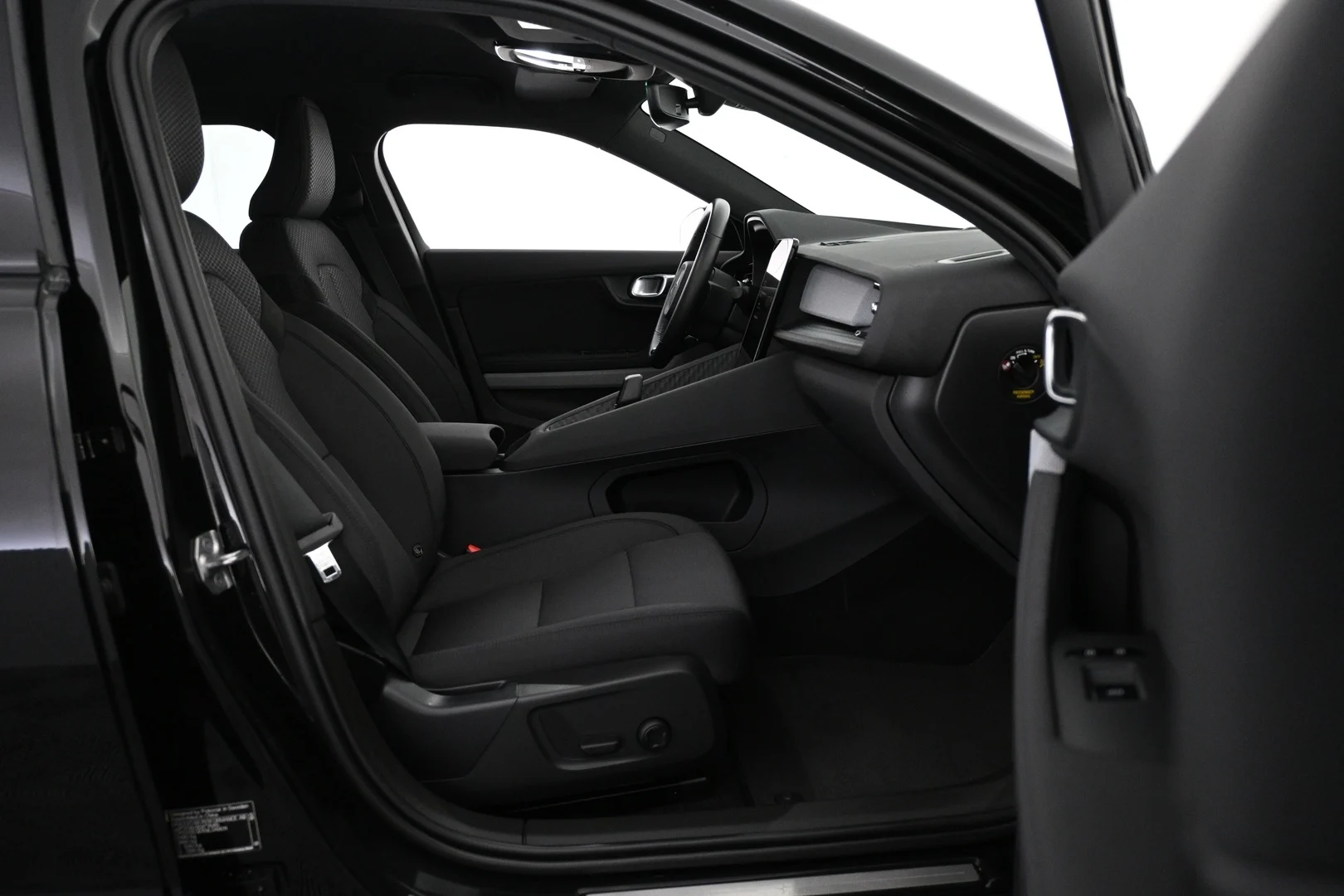 Car Image - 4I2KUS3kYxvm9J5lK5CHmW