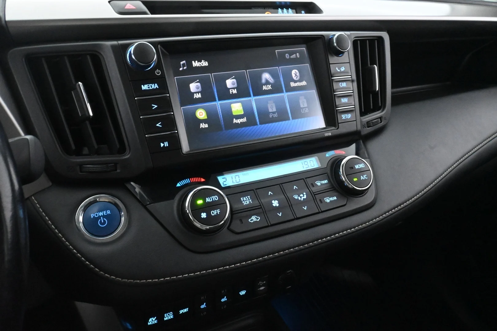 Car Image - 3R9uQyrhiu89yYY1yDeiW4