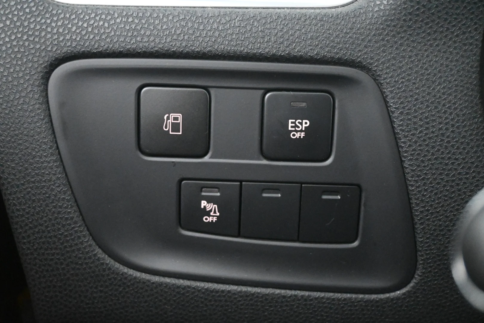 Car Image - 2asm22Y6d2rcJPq2llw8tb