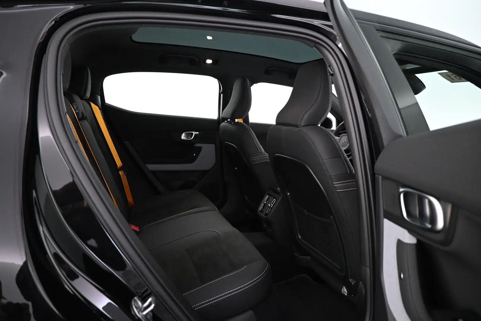 Car Image - 4A3KKwSBMzE7ll3CE6L77r