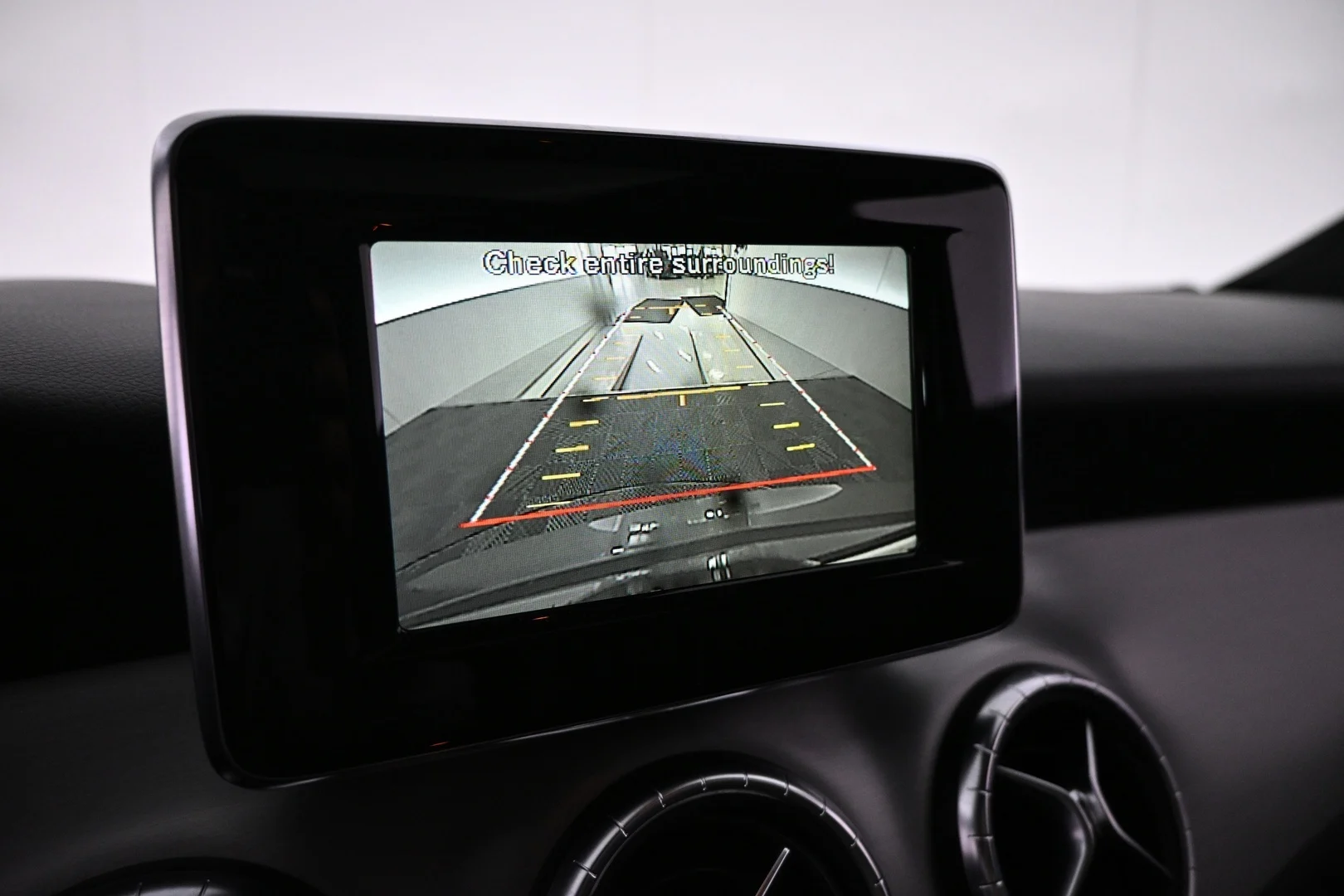 Car Image - 3XzMgnvsSQFE9qevDeGNVP