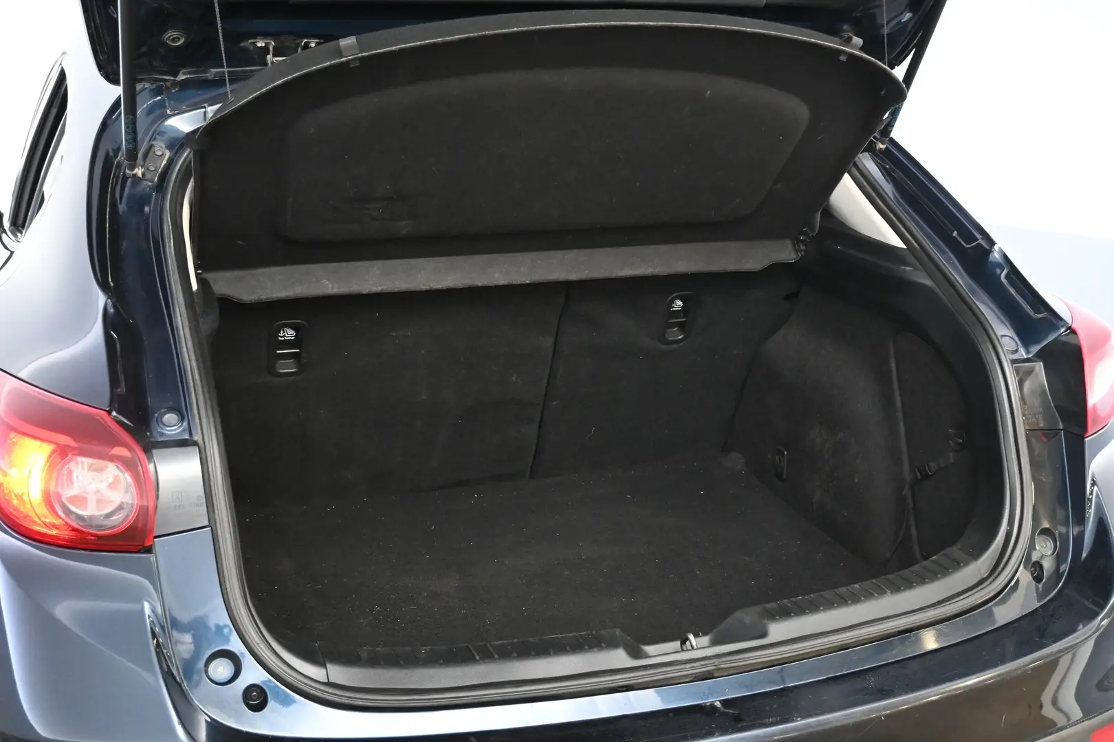 Car Image - 3XpqR2Bt6zTg4O96ONSkvH