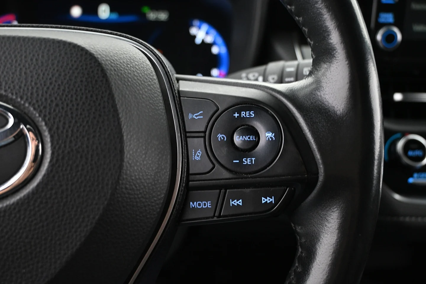 Car Image - vTn0876vY5f5BX4aSxz1J