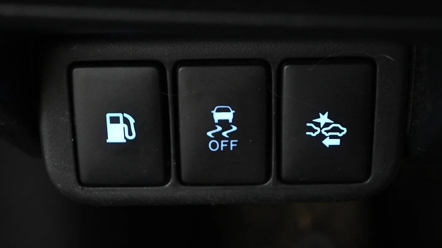 Car Image - YhyB1uoiFMYNInVMhcEDE