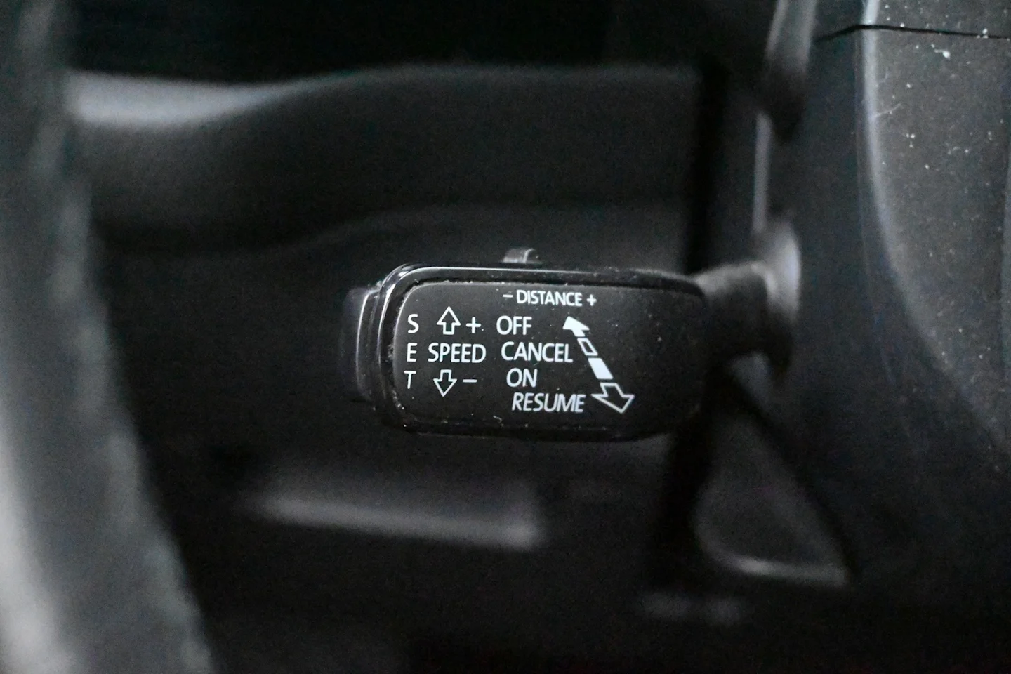 Car Image - 52NKPgV4TbrUrobxTlyZL1