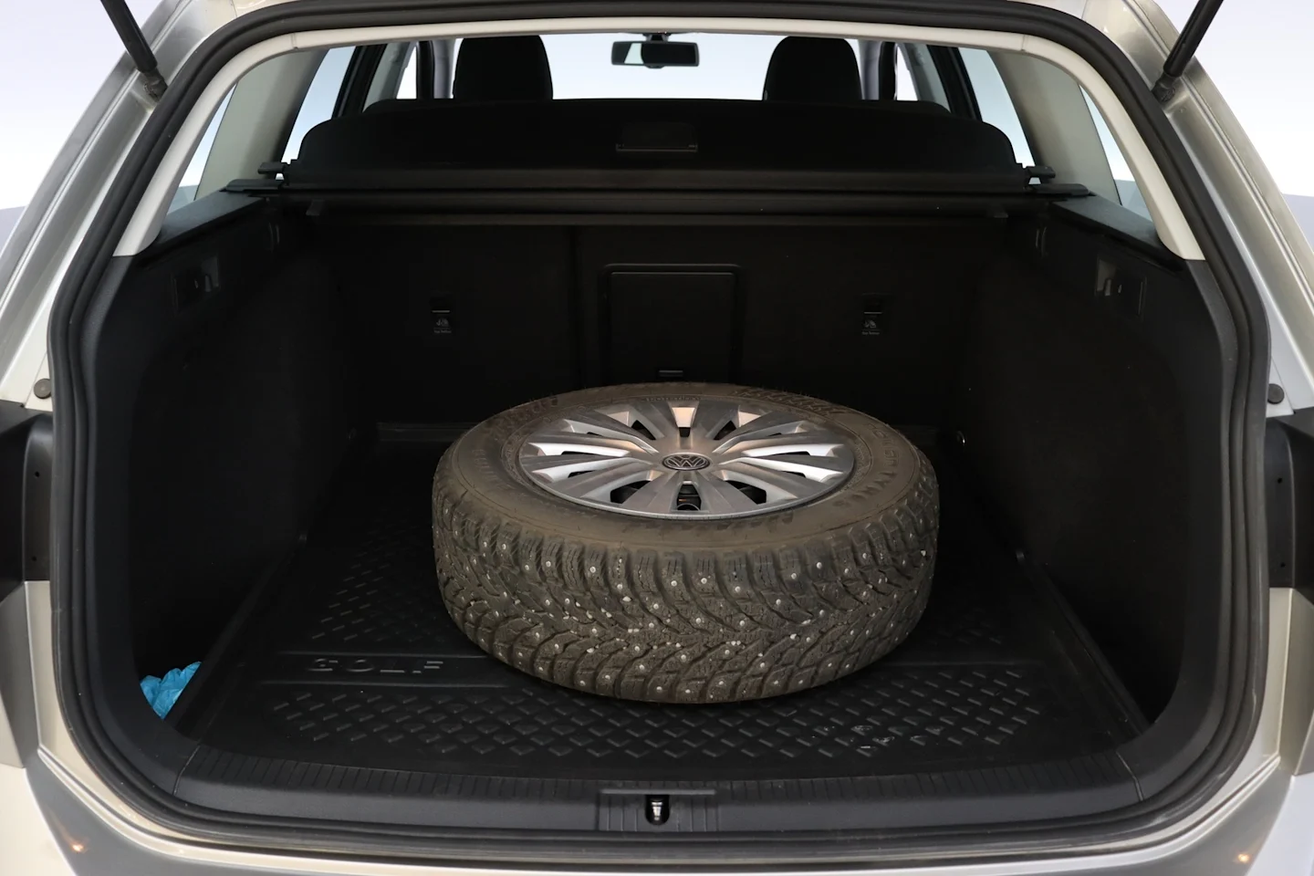 Car Image - 3FR4SZMrhR5EoCoQ1NvX2T