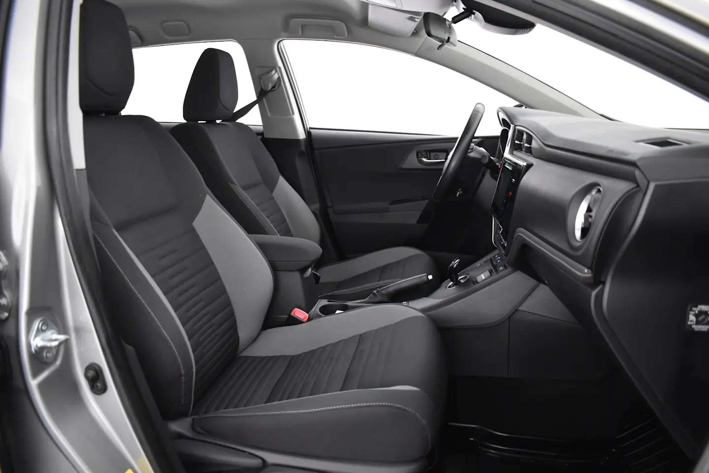 Car Image - 2UCnjWFNFgQzNzDpmMnt1e