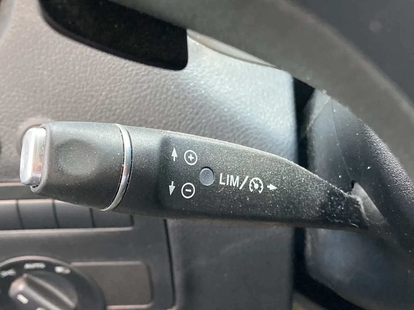 Car Image - 6e12SwmDnWu769yUGCYequ