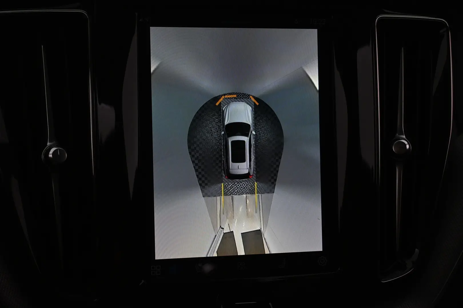 Car Image - 2CFlMgHHxXsTDWjw6G04DA