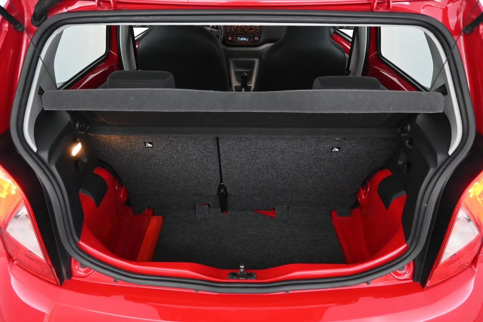 Car Image - 31QyDJ8JRbIlakFEcy9EJ1