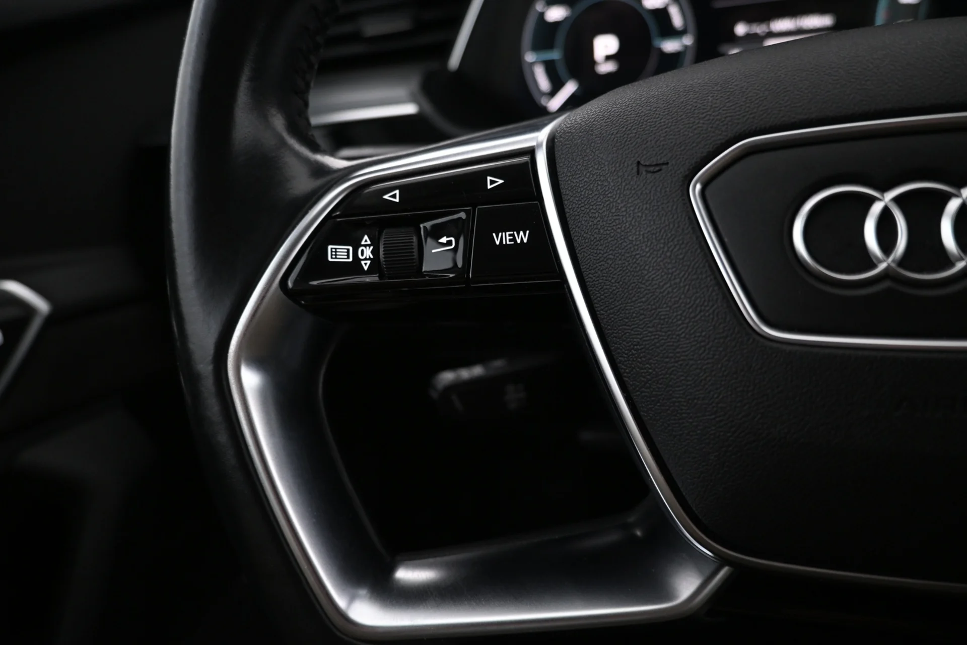 Car Image - 6HHJaYw6TyZhdUfUxhBqt