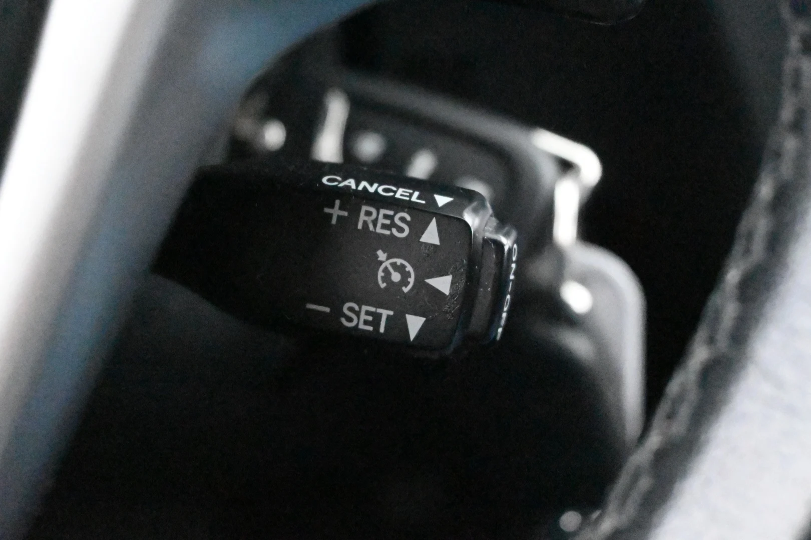 Car Image - 4vi1CxYAZ2D1GC4u1LtX85