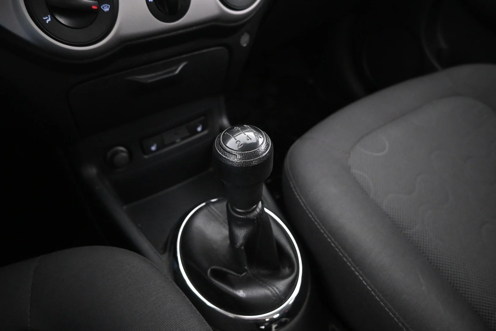 Car Image - sqt1UNjS0WFM1rleETp3C