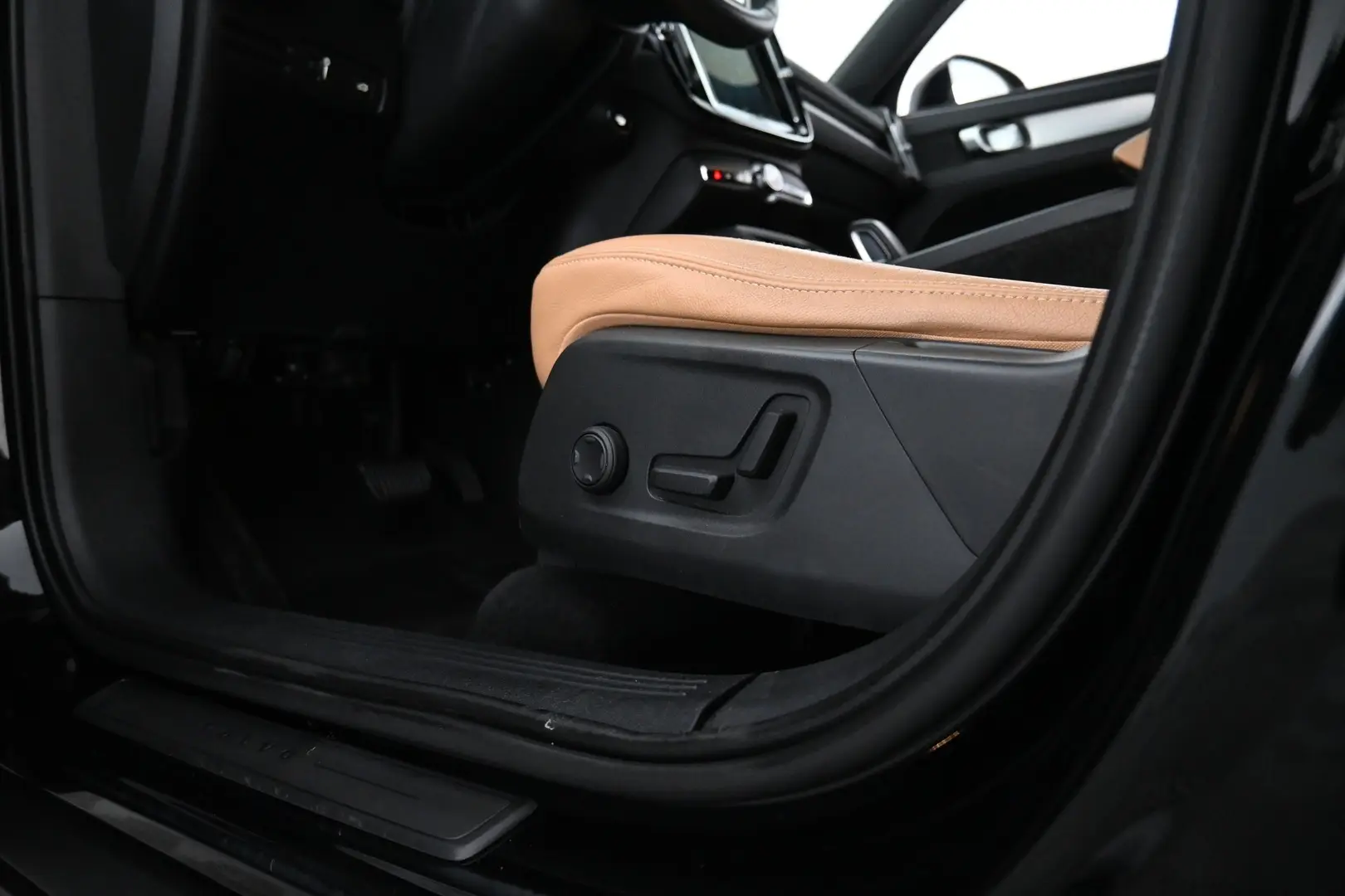 Car Image - 1ylpkTF8fKzONhjvyi4Wty