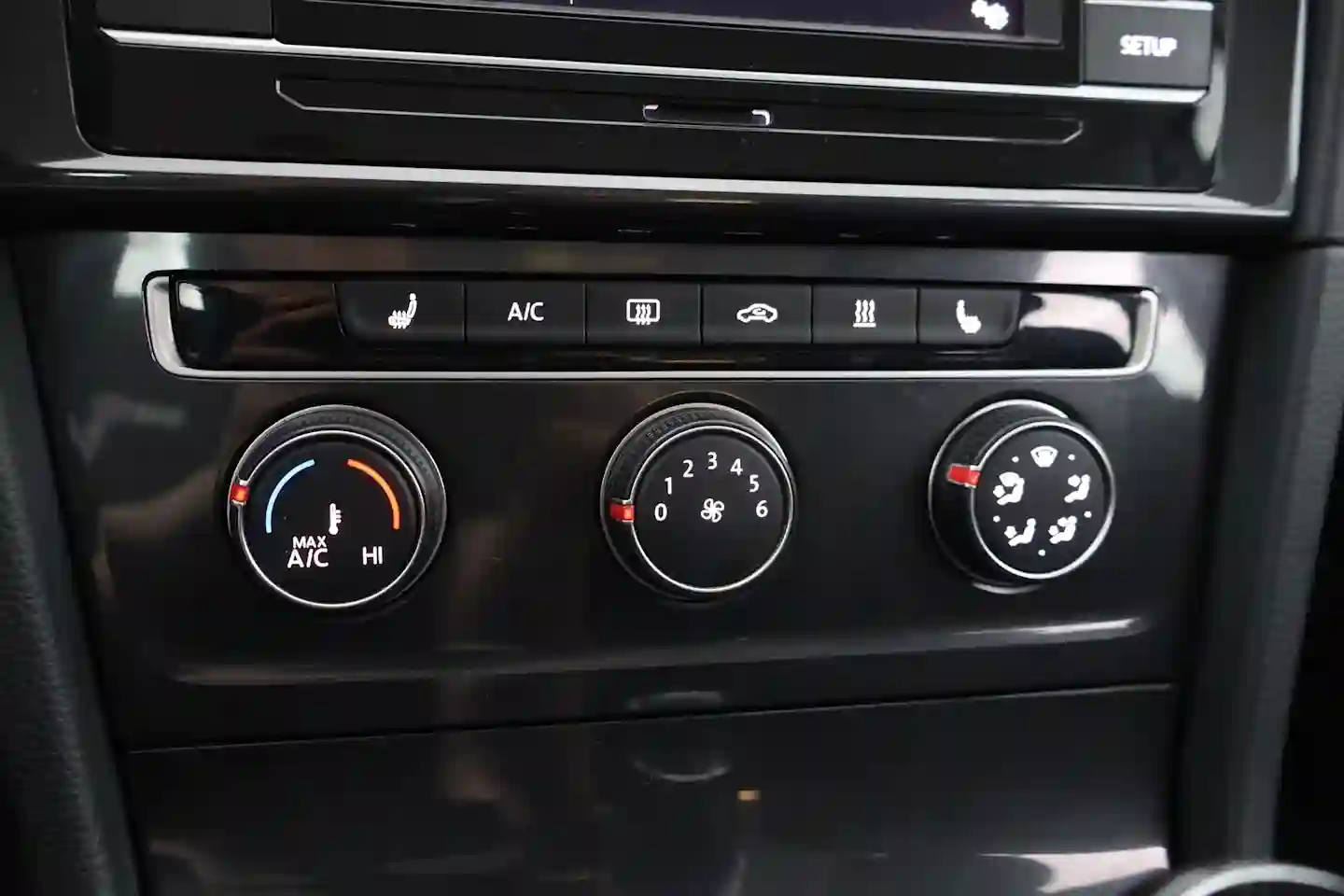 Car Image - 4AYP1CaSM4n4s7hI4whzLO