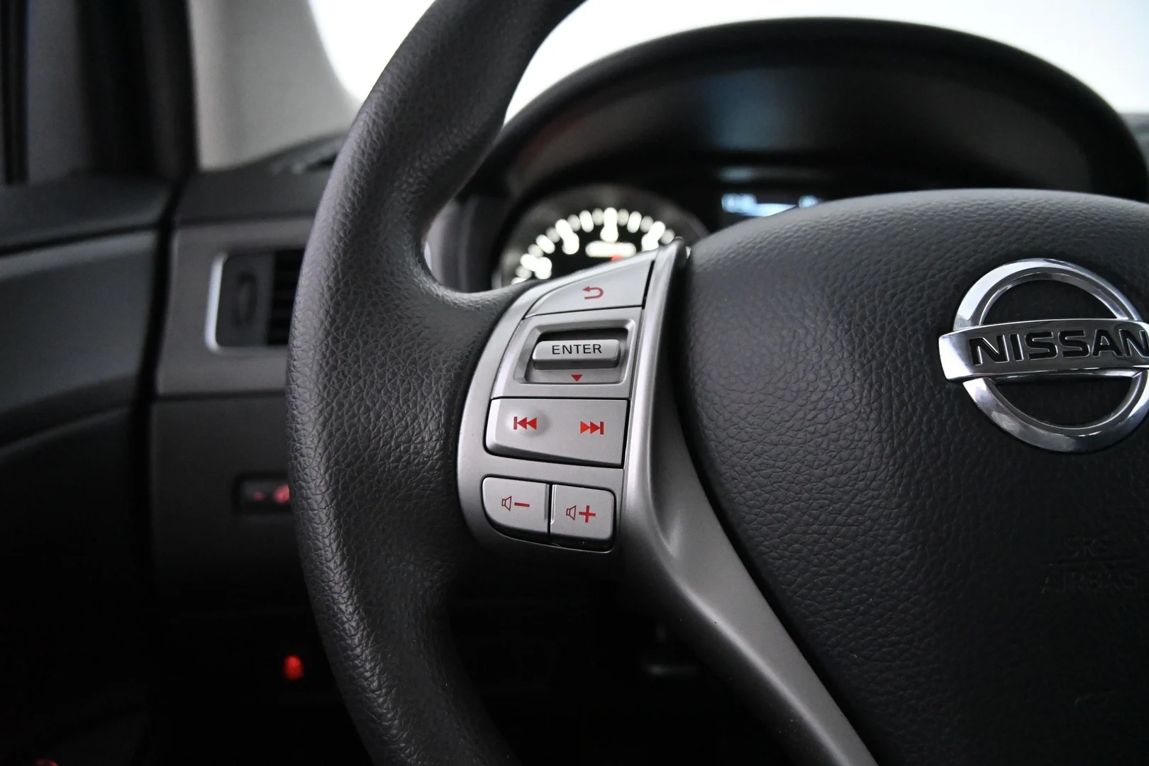 Car Image - 6AglstaZmF4Lu5EHItmBz8