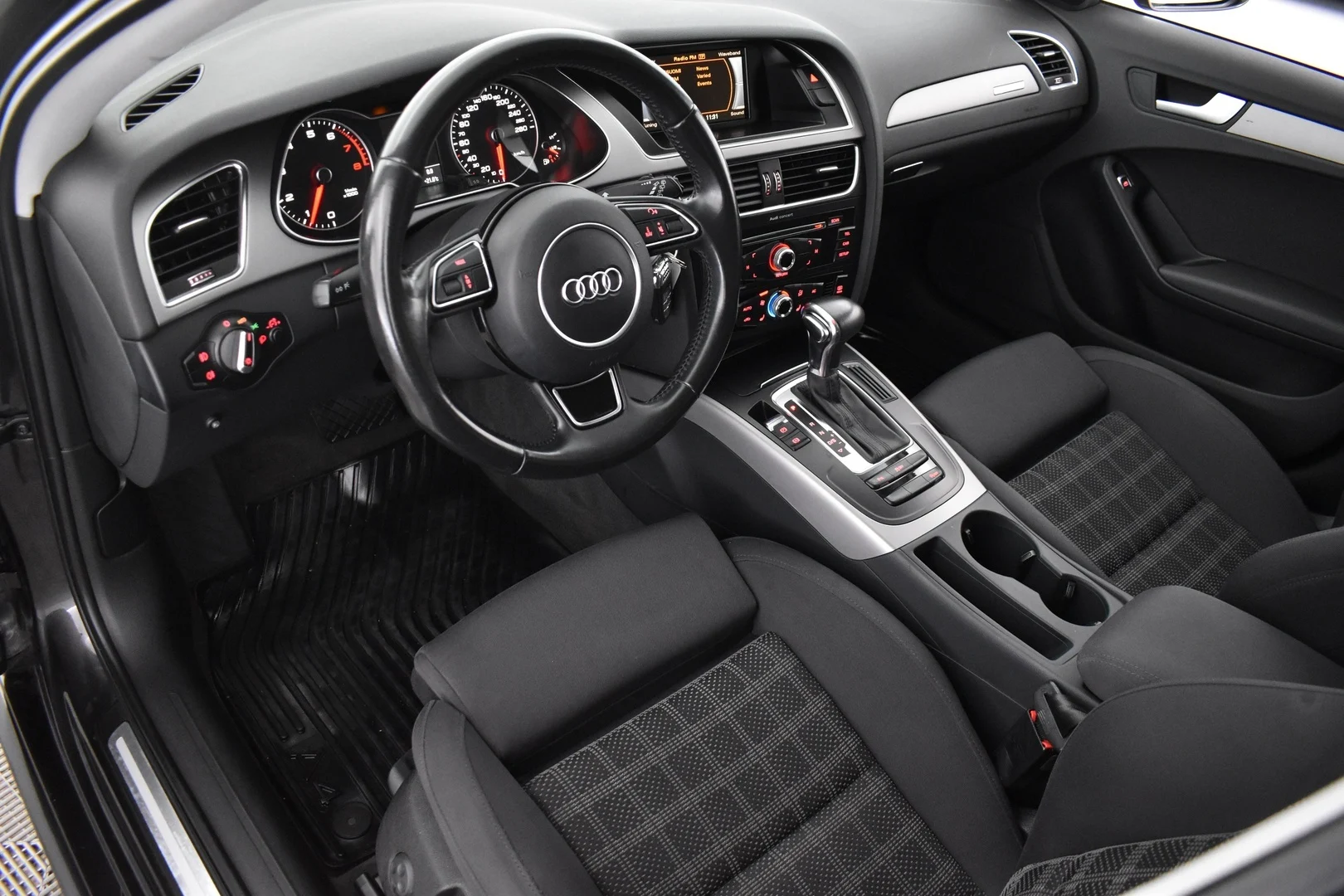 Car Image - F2QE29ZCH6Ply35t4jlJ1