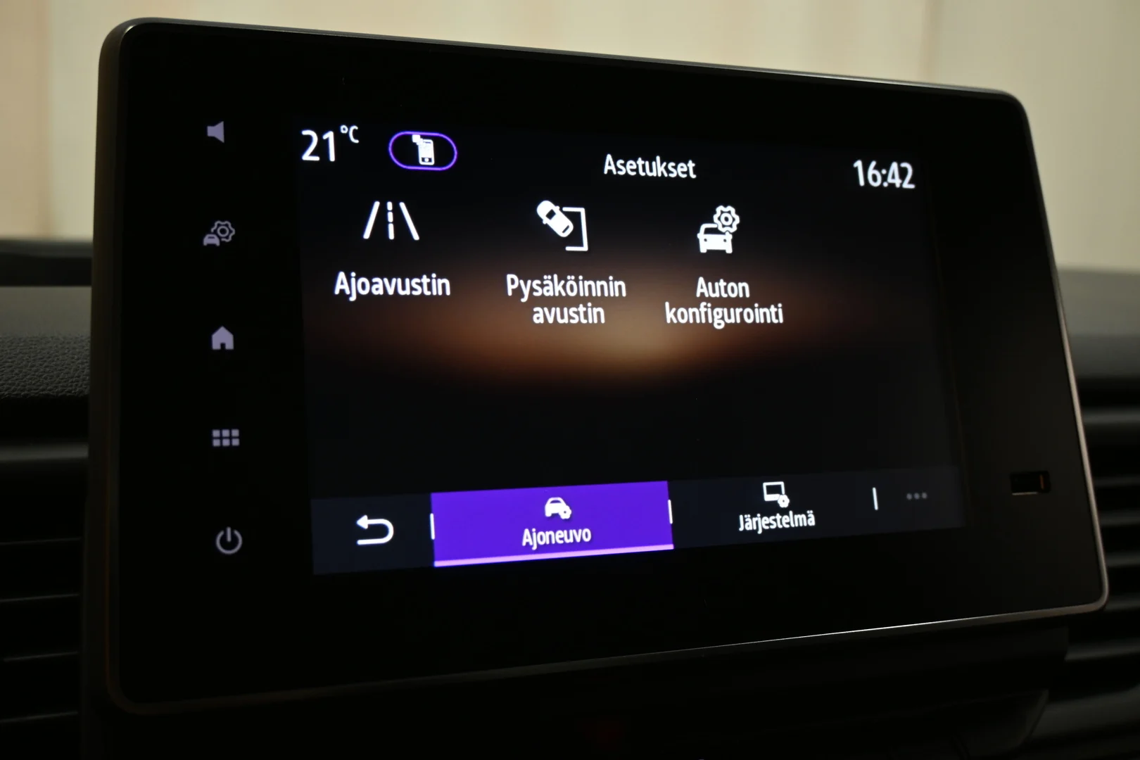 Car Image - l5oU9RhnTTcONWebnu87U