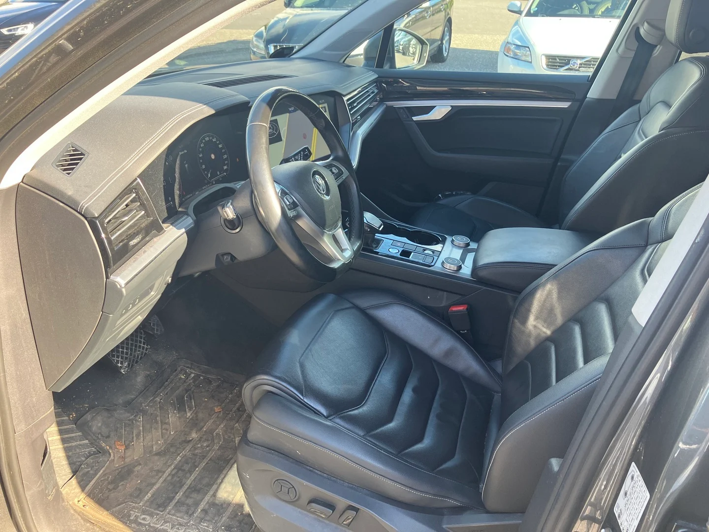 Car Image - 4RqovsEACNyx6phwyBdy96