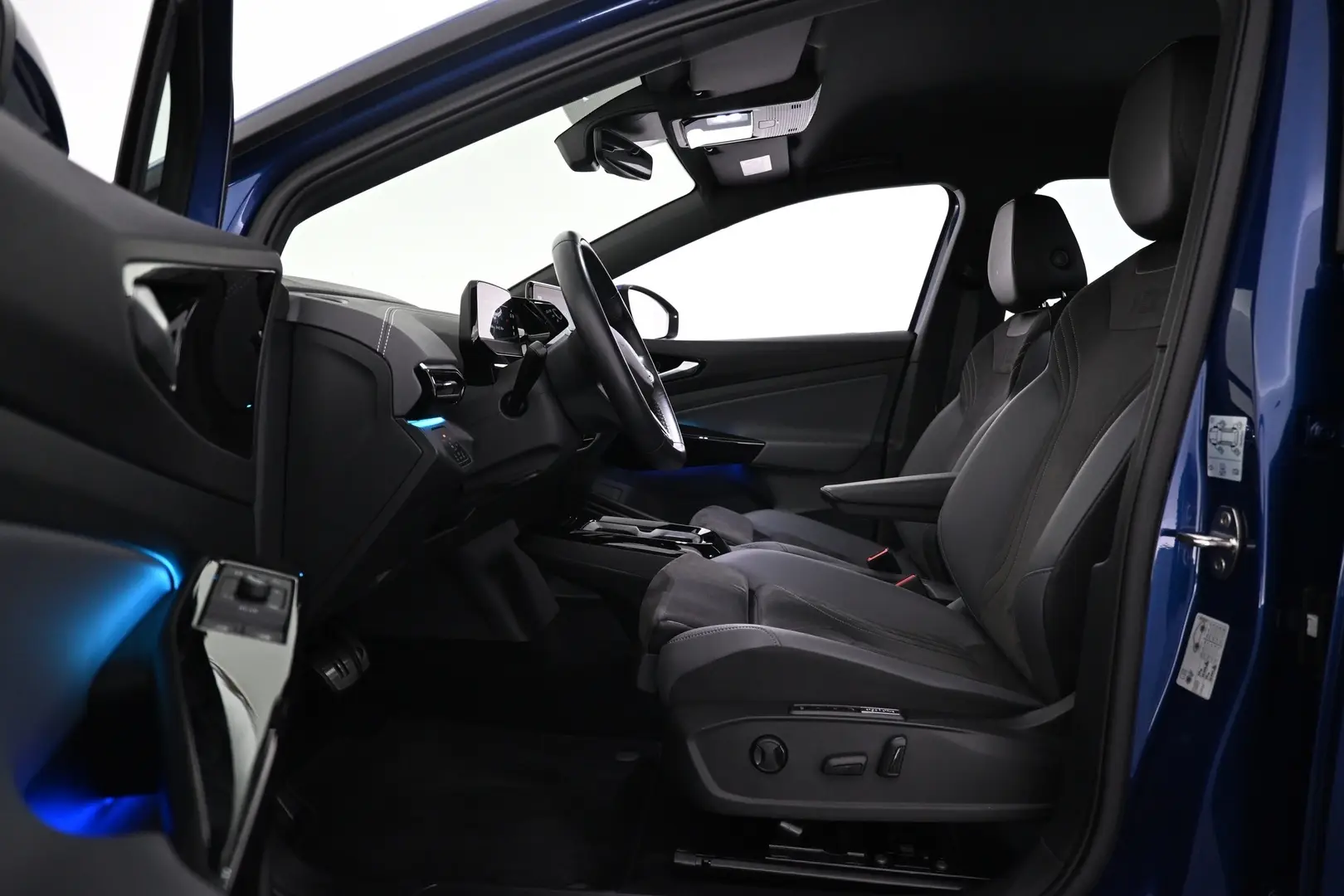 Car Image - 23N73HI5O1Y1hXIKNf39Mc