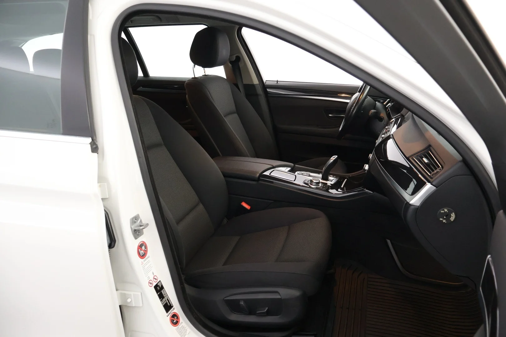 Car Image - pTWuLHqd9EFqYKE0zgRhx