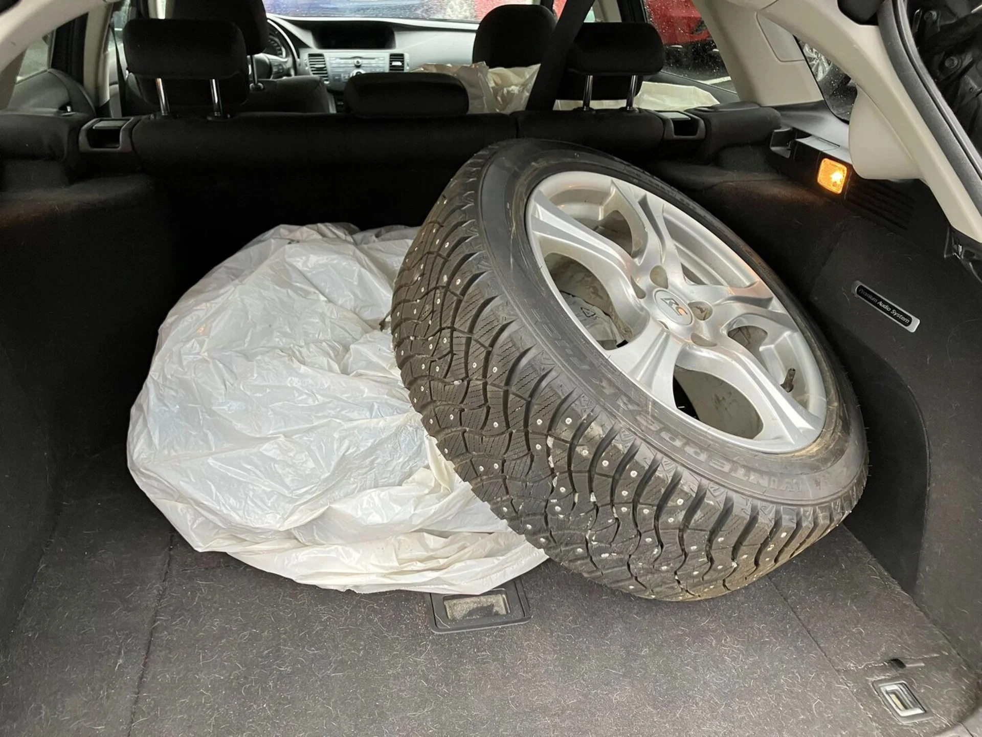 Car Image - 7dJXV88QLwq6NZpYqKByDX