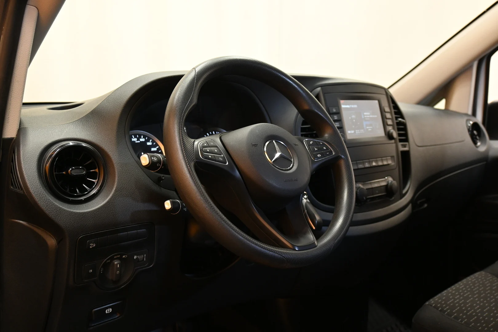 Car Image - 60DAubz4ZteYe0hrOAU6Zy