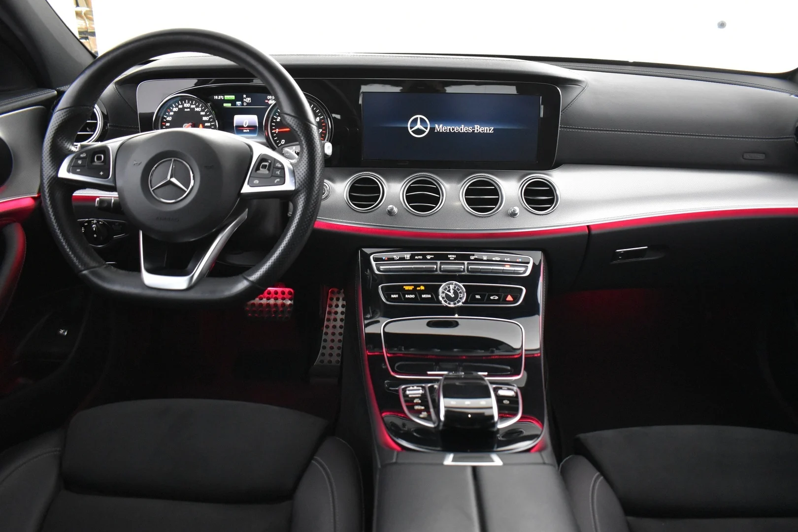 Car Image - 4GrwEMJr2gsjh2GwIHFRCP