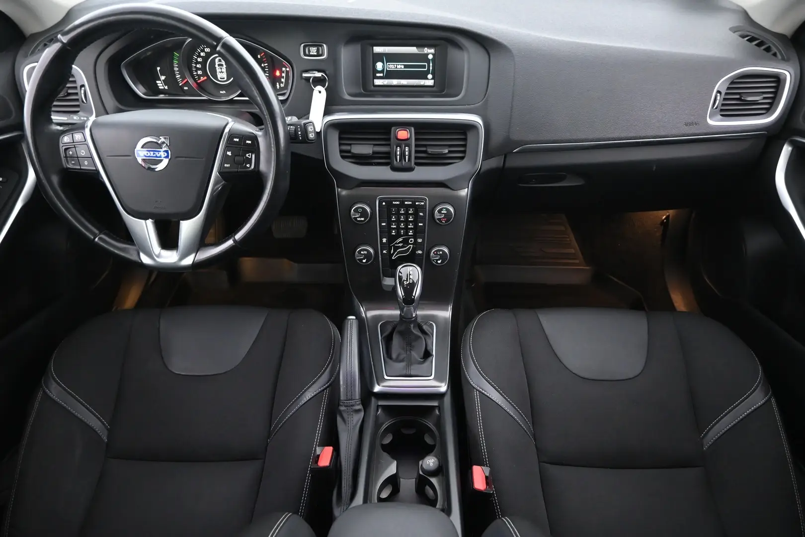 Car Image - 2XmsPidEKCJR1aWW8Vj6UZ