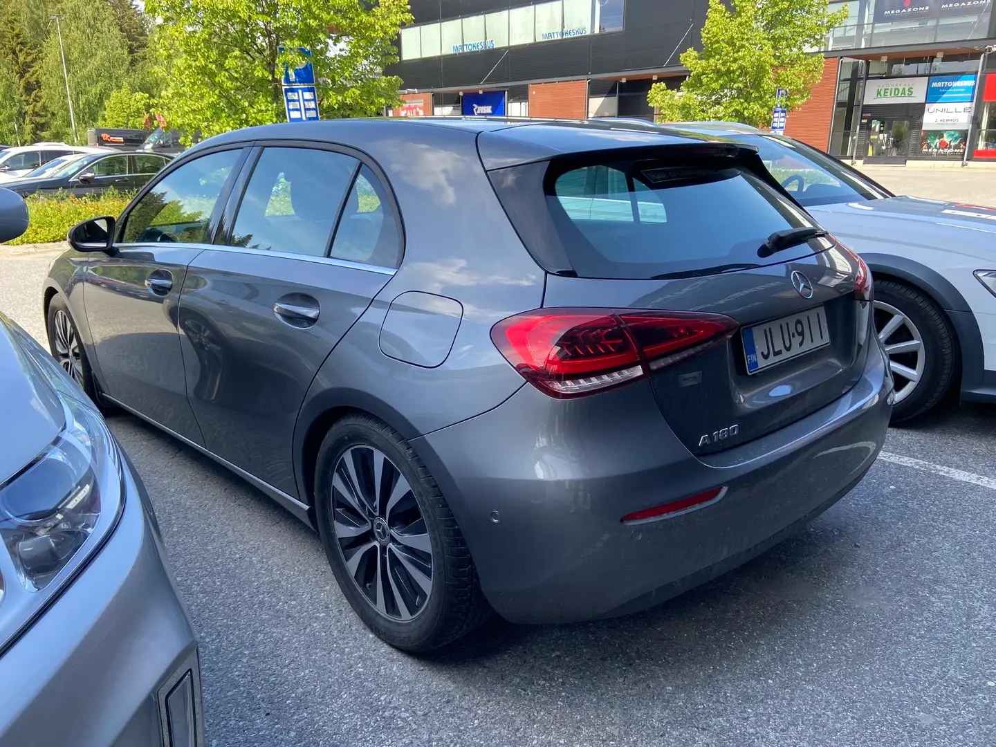 Car Image - 1skr2wxxGSQLKnKcP9nPjy