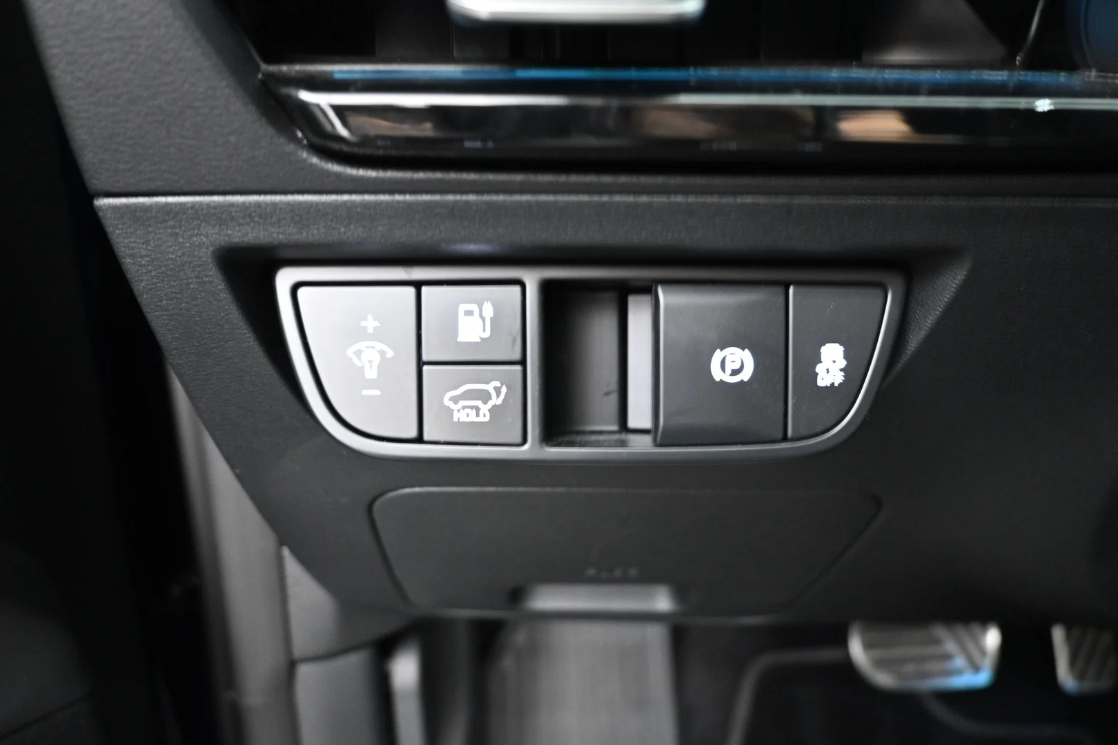 Car Image - 4h8hO50vGRyitk9ppj1qgE