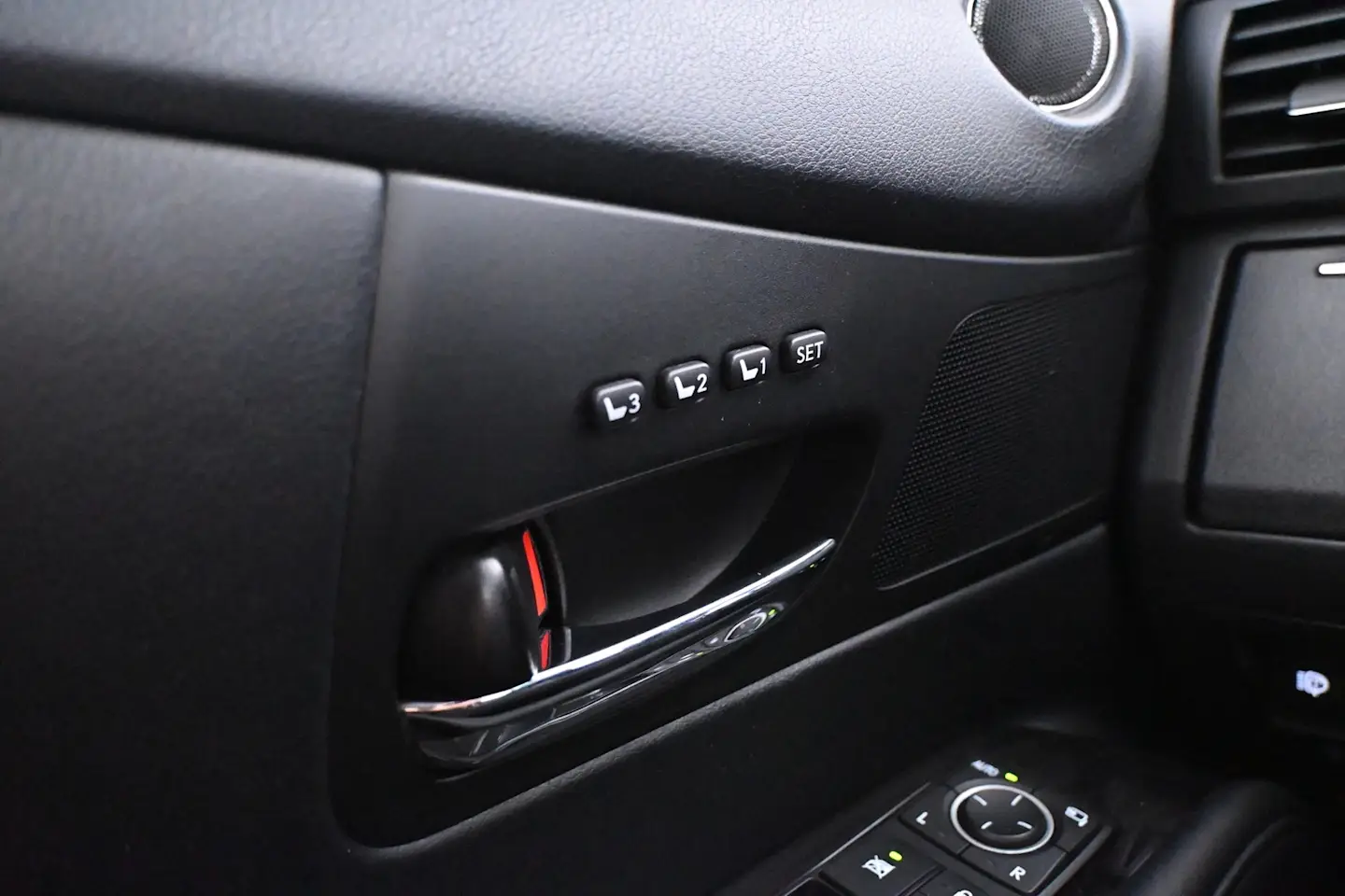Car Image - bxB9whIr6xBNCU5fLLoVx