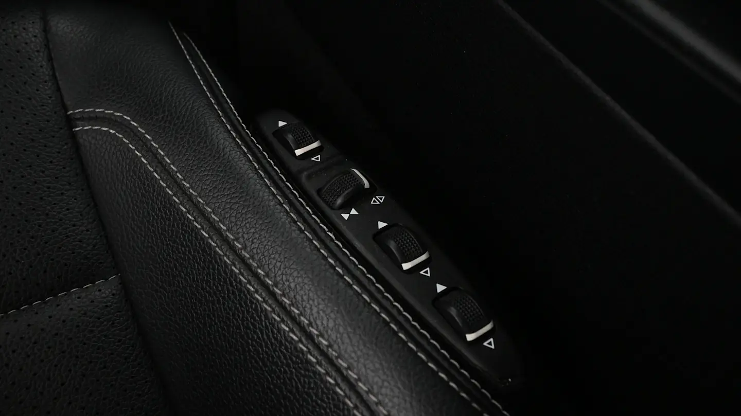 Car Image - uuBGQMucL4L9hccVBY6Mv