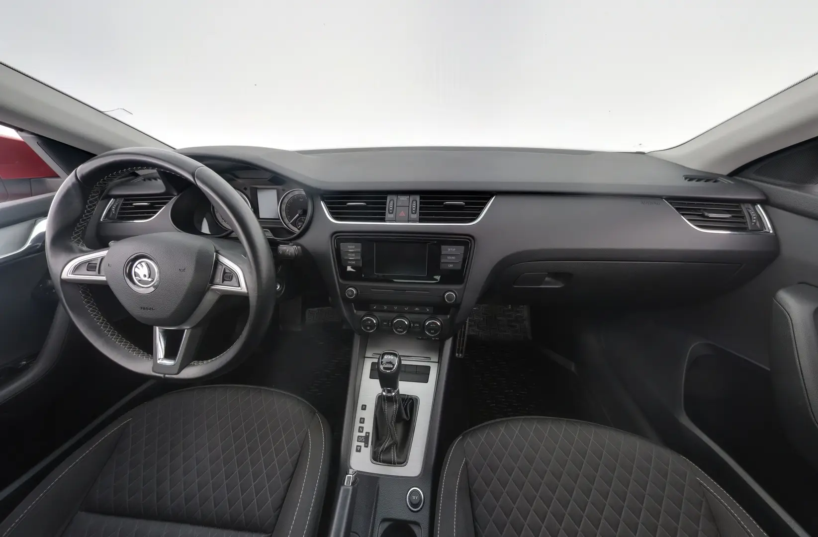 Car Image - 4But6q5vdHrxx0dqfQvisu
