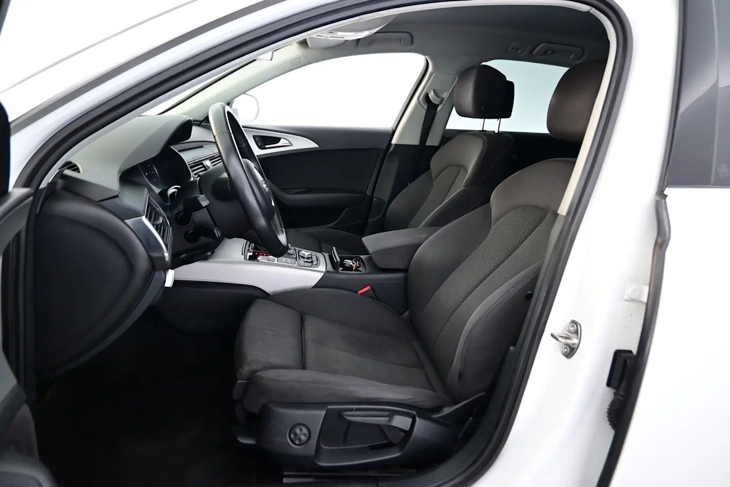 Car Image - 5fEyxNKBZ3o1Ebz3iD7k3B