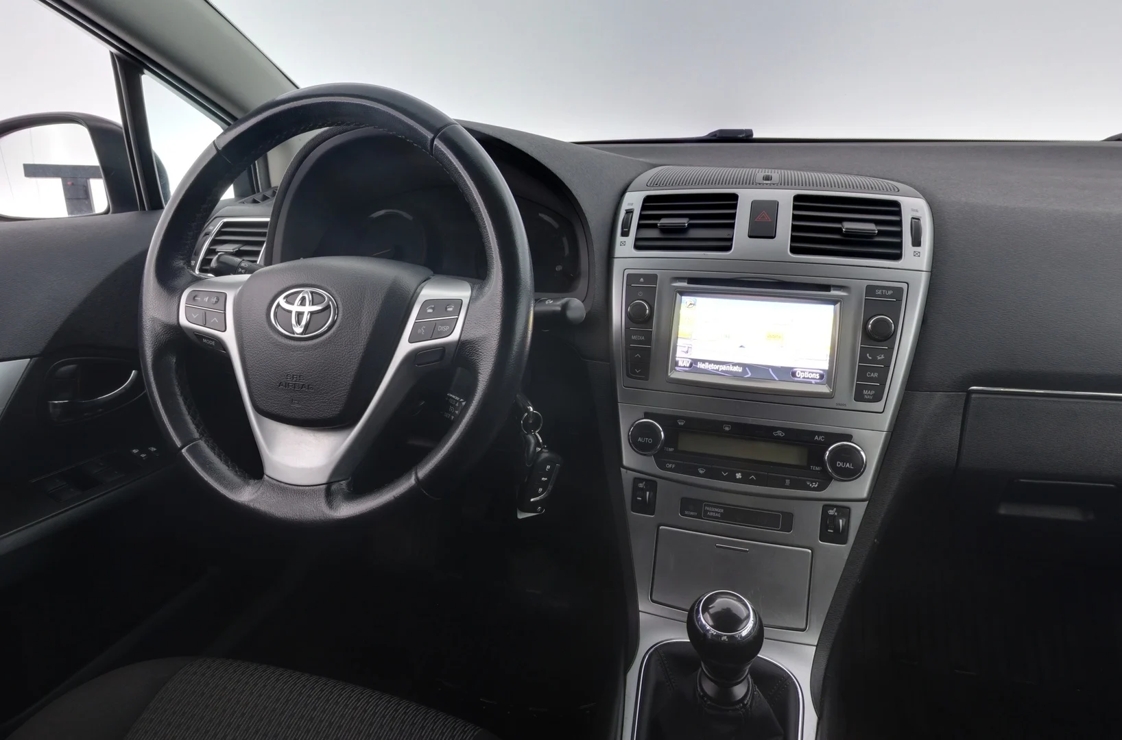 Car Image - 1NjIemOTeLSmUeL9CE1dx1