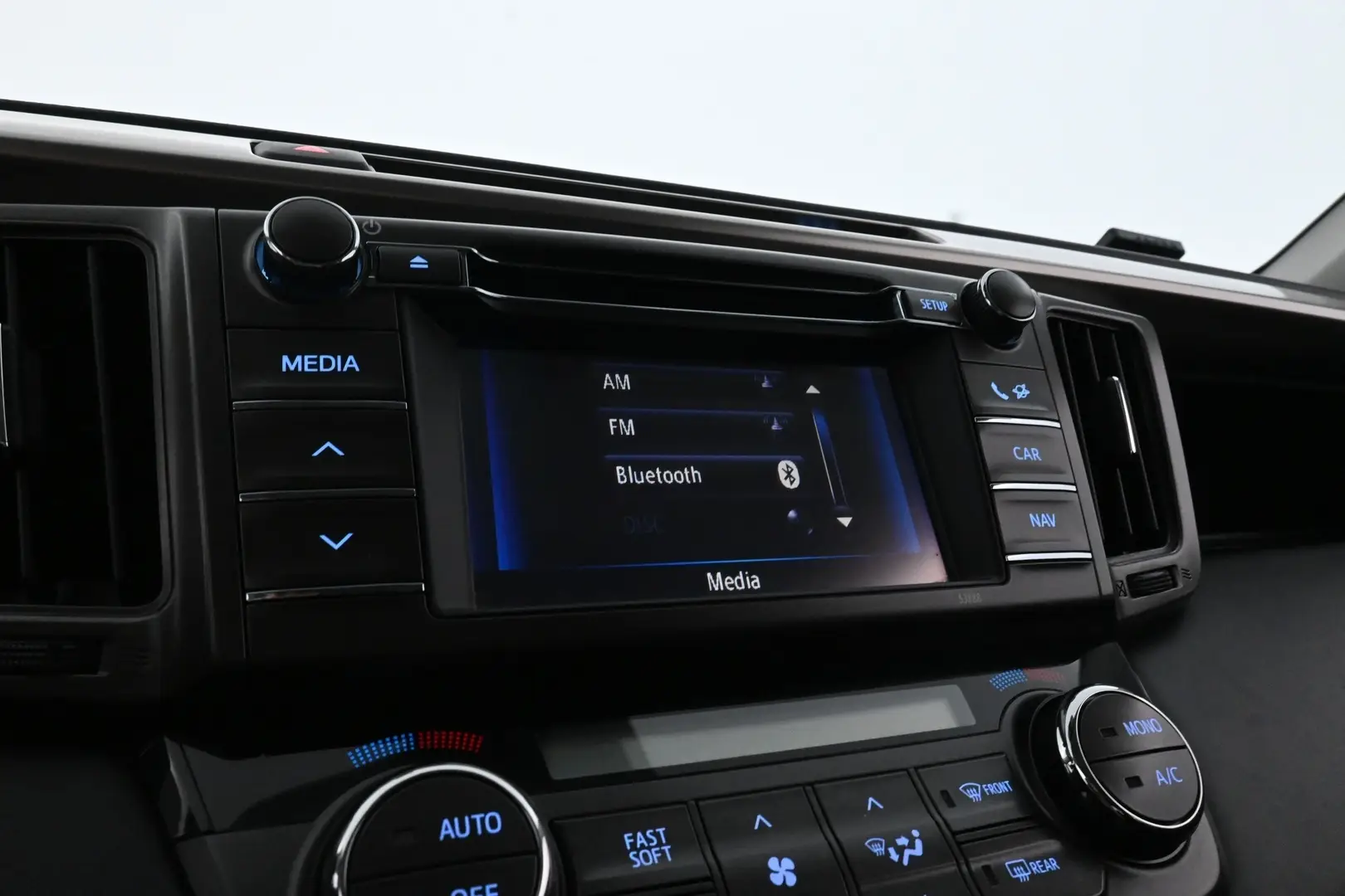 Car Image - 1XOsB2JFTyRvVx9mcamr8T