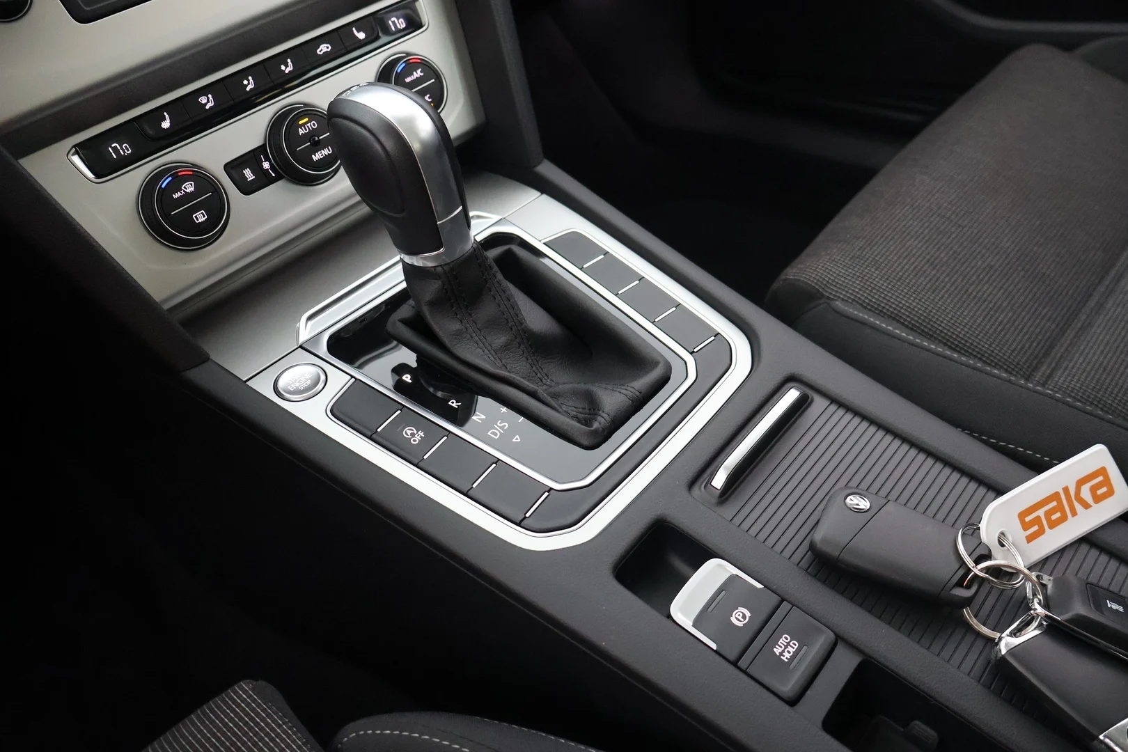 Car Image - 4nzwQsHx9X7l8ZrJFCklr8