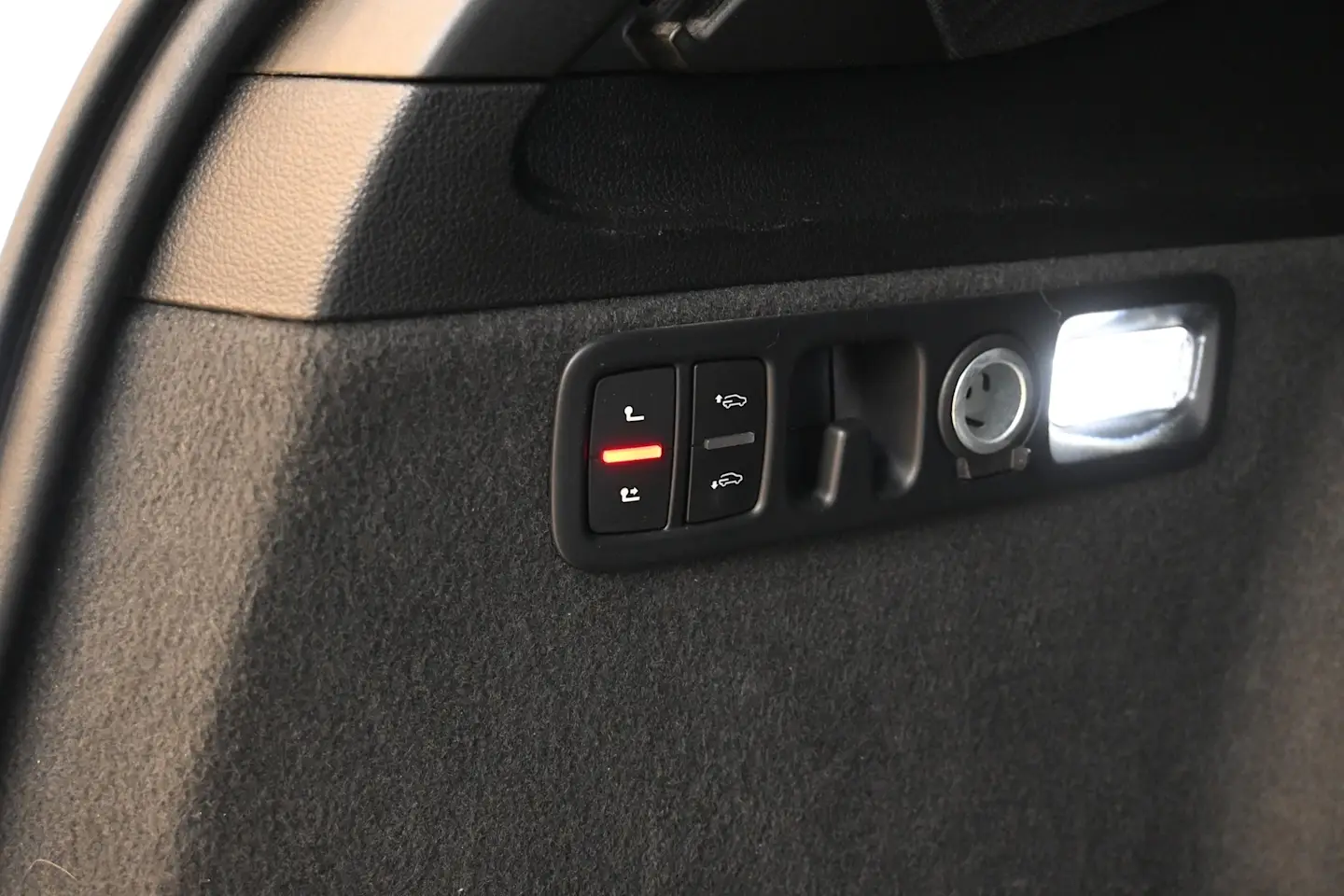 Car Image - 1R1ryTICrMlKtKtchsy6ni