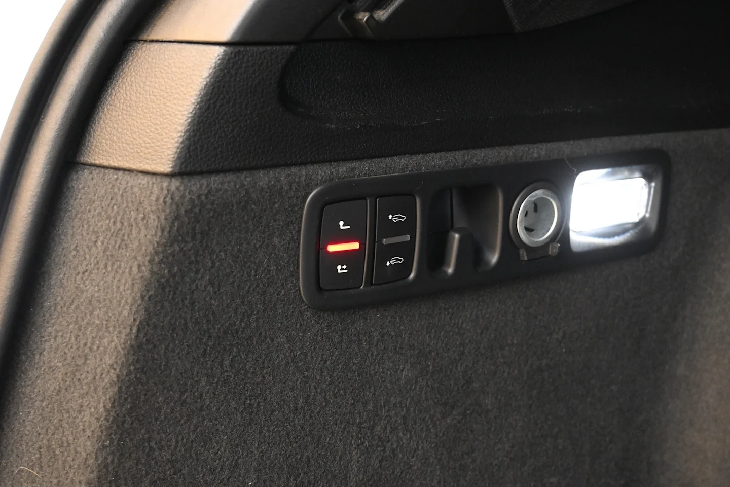 Car Image - 1R1ryTICrMlKtKtchsy6ni