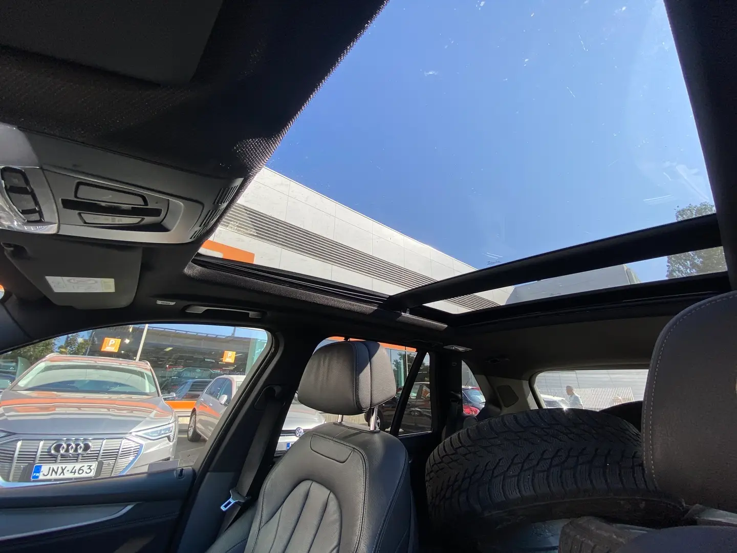 Car Image - 3F3L12HjcVL9VhpYuxC83s